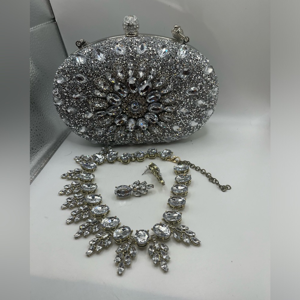 Crystal Clutch Purse Jeweled Purses Rhinestone Clutch for Women Bling.